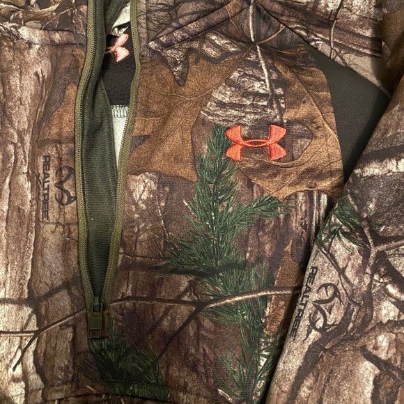 Under armour quarter zip camo sweatshirt - Picture 2 of 4